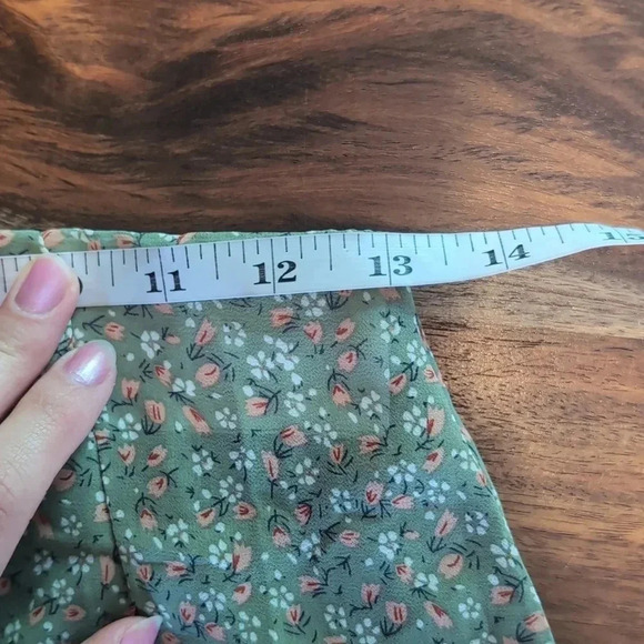 Altar'd State Floral Skirt women's - Picture 6 of 7